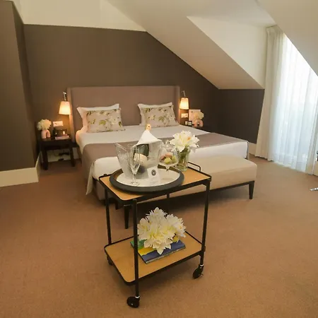 Ξενοδοχείο Universal Boutique 4*