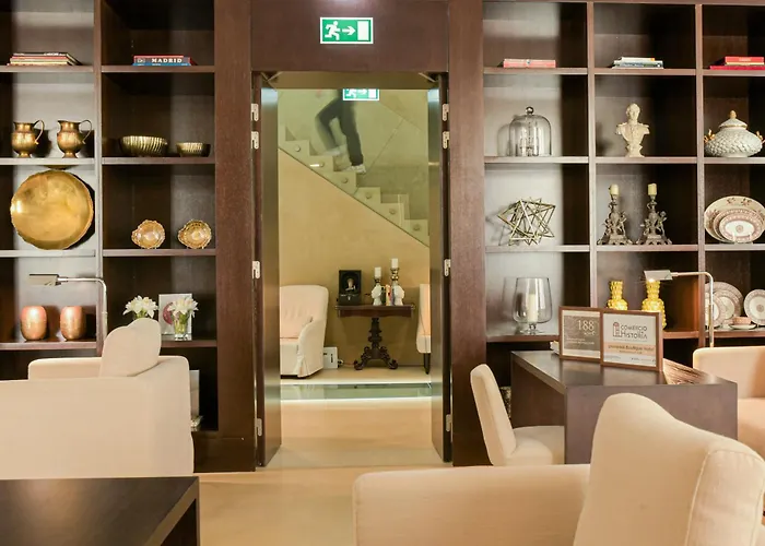 Universal Boutique Hotel 4*