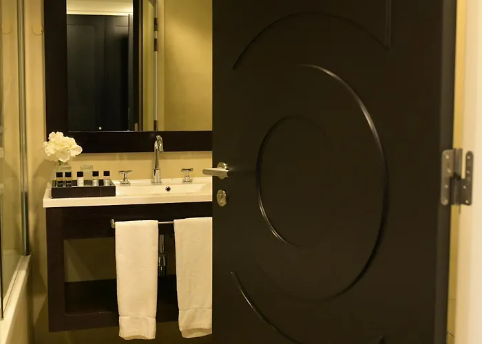 Universal Boutique Hotel